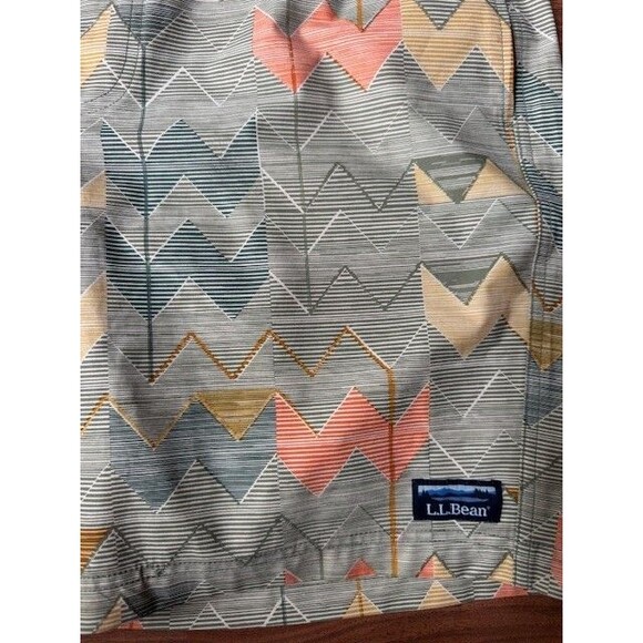 LL Bean Vacation Land Swim Trunks Mens MED Geometric Stretch Southwest Lined - Picture 3 of 8